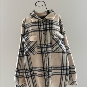 Plaid Button-Up Women's Jacket